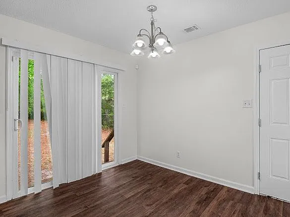 509 Ashmore Rd — Photo 6