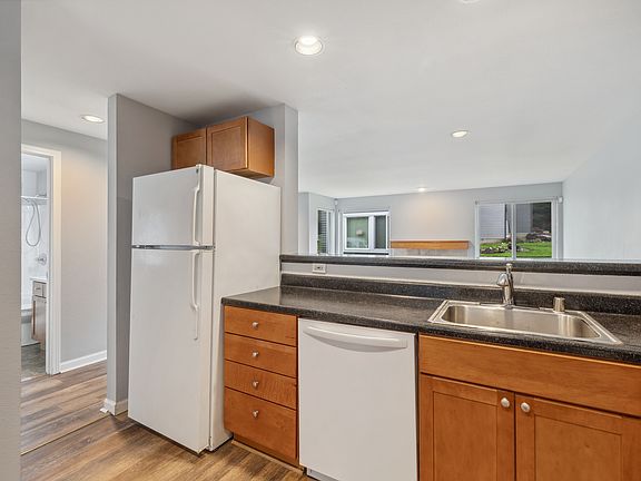 4th image of 26327 116th Ave SE APT E101