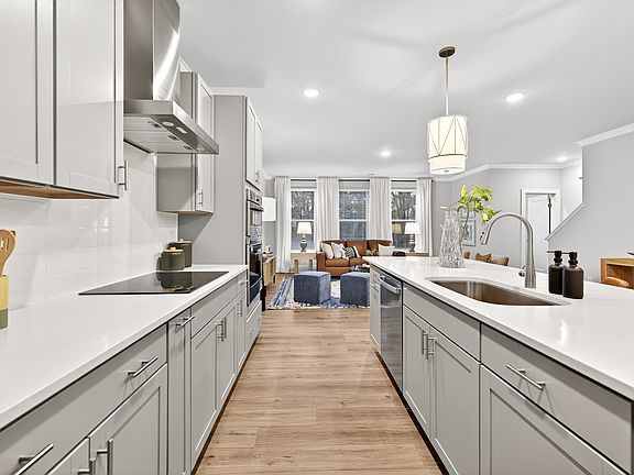 5th image of 509 Kildaire Farm Rd #303