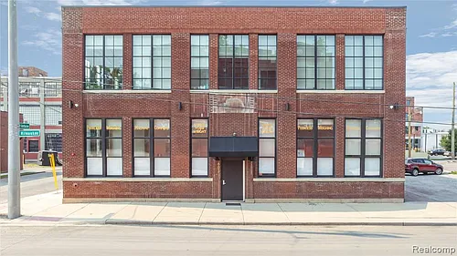 603 E Milwaukee St #103 Photo 1