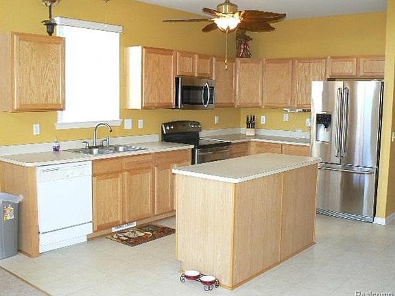 3rd image of 243 Ethan Dr