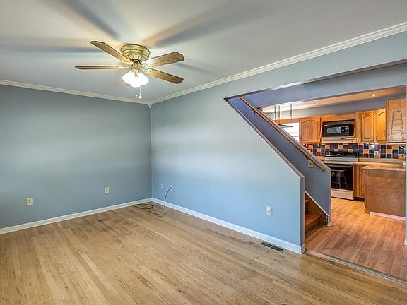 5th image of 812 Washington Ave