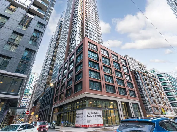 55 Mercer St #3902, Toronto, ON M5V 1H2