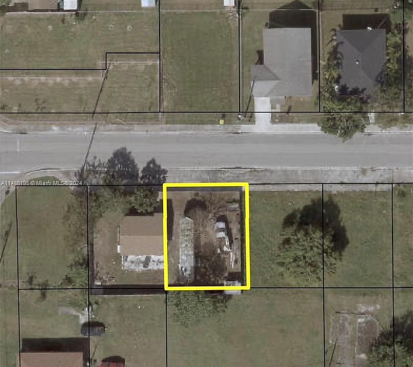 2nd image of 430 SW 6th St