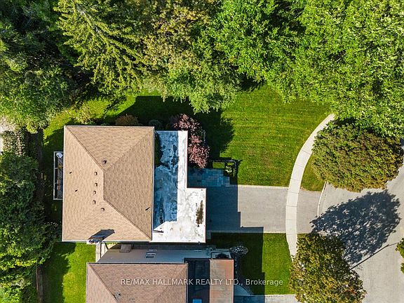 2nd image of 19 Holita Rd