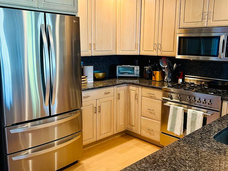 121 Bridge Ave — Photo 11