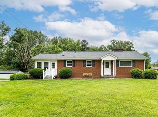 404 Linville Rd, Kernersville, NC 27284