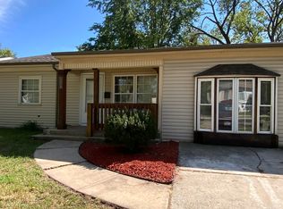 1429 Ambassador Ln, Ford Heights, IL 60411