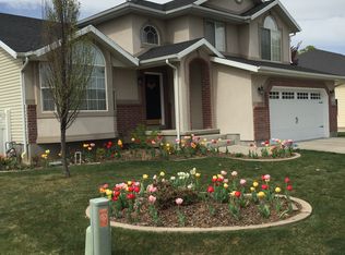 1272 S Bridgecreek Ln, Layton, UT 84041