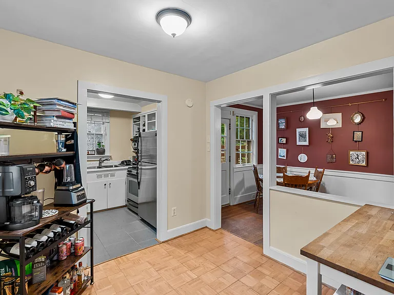 2503 Walker Ave — Photo 9