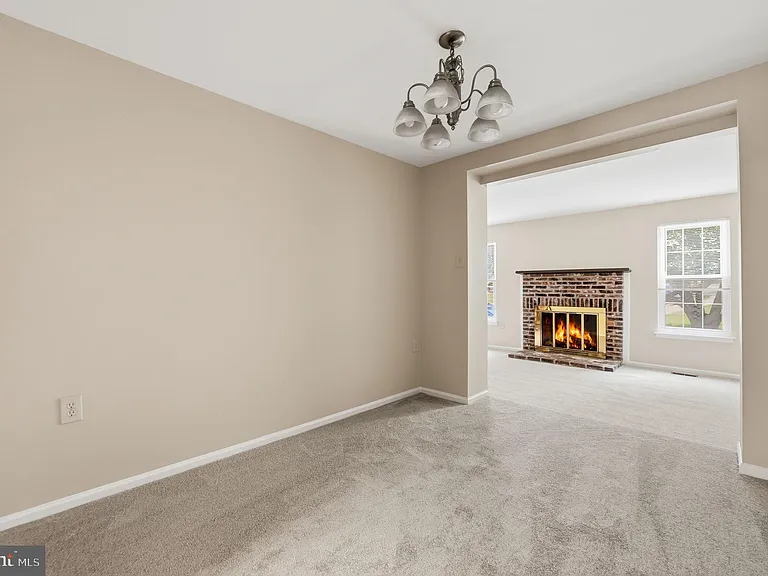 10065 Chestnut Wood Ln — Photo 6