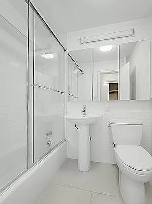 5th image of 316 E 55th St APT 7C