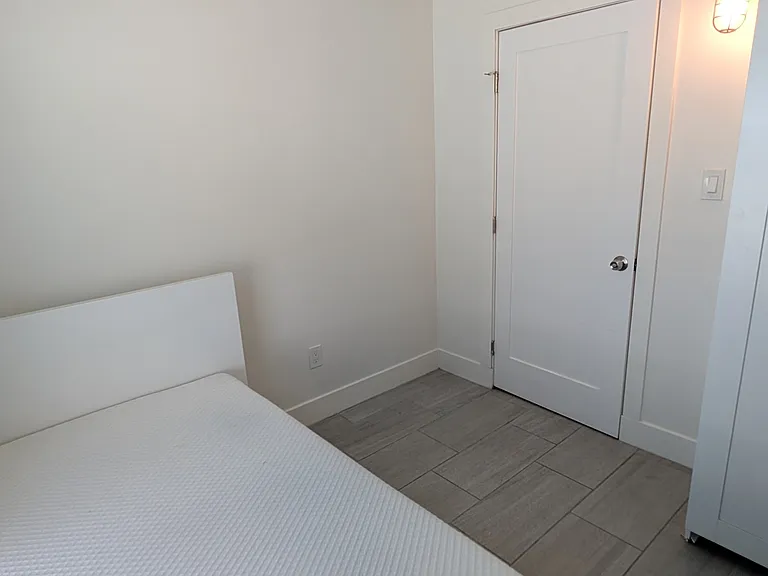 1101 W Vernon Ave #11 — Photo 6
