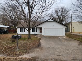 201 N 4th St, Sperry, OK 74073