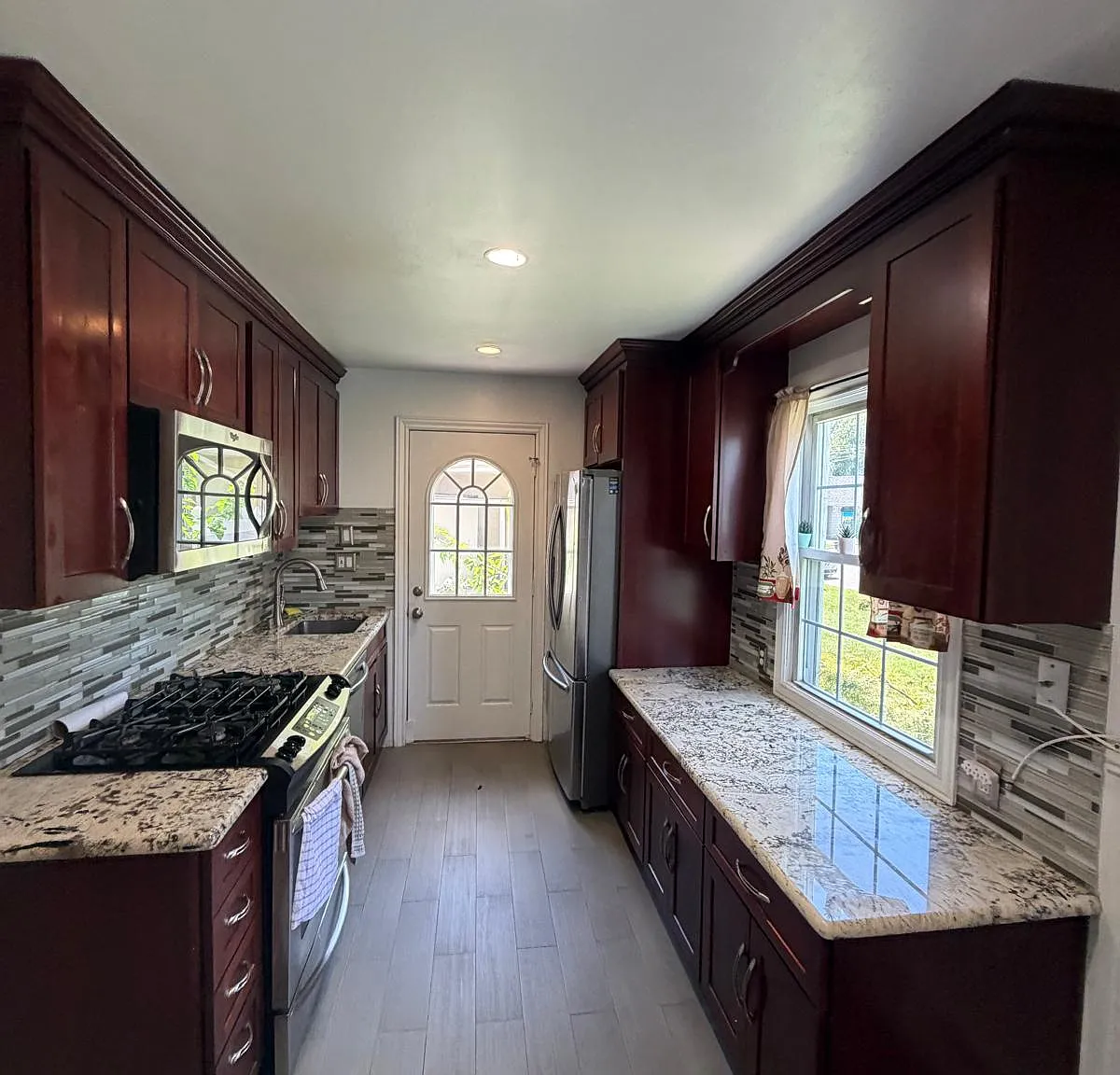 3 bed, 2.5 bath, 1500 sqft, $3,900 — Photo 4
