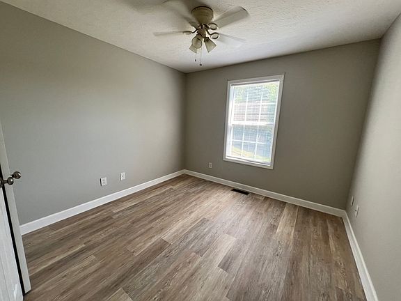 4th image of 201 Lakeview Blvd #1065