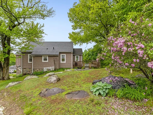 803 Oakwood Drive, Peekskill, NY 10566