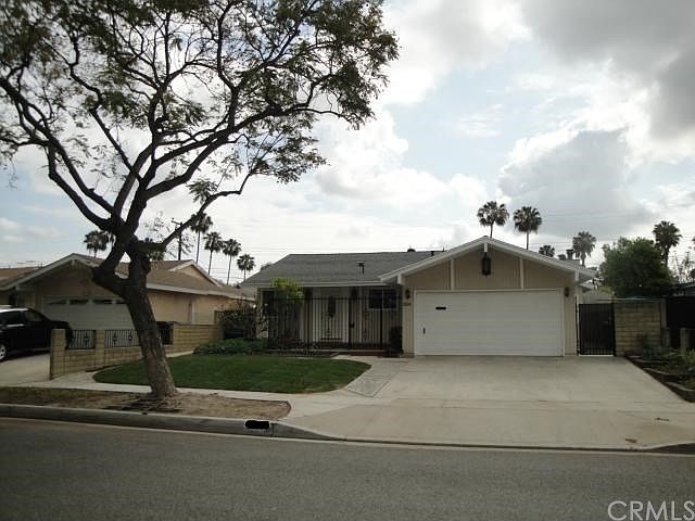 1st image of 21108 Violeta Ave