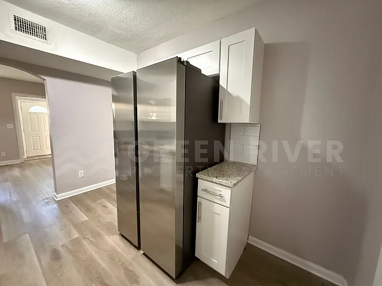 3078 W 15th St — Photo 11