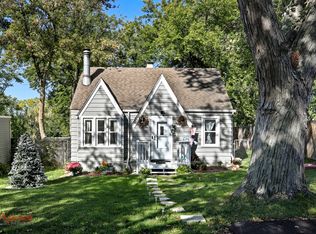 7718 Beach Rd, Wonder Lake, IL 60097