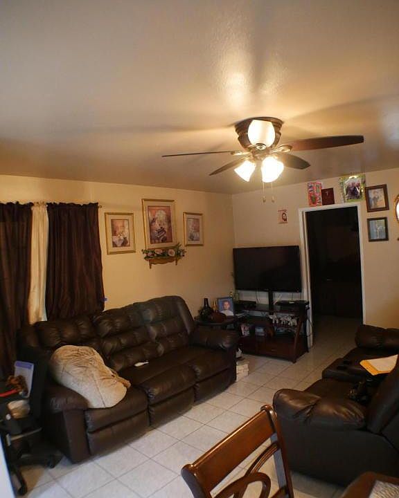 1st image of 1516 E Orchard St APT H