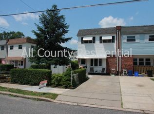 12148 Rambler Rd, Philadelphia, PA 19154