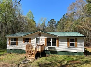 685 Craven Rd, Roopville, GA 30170