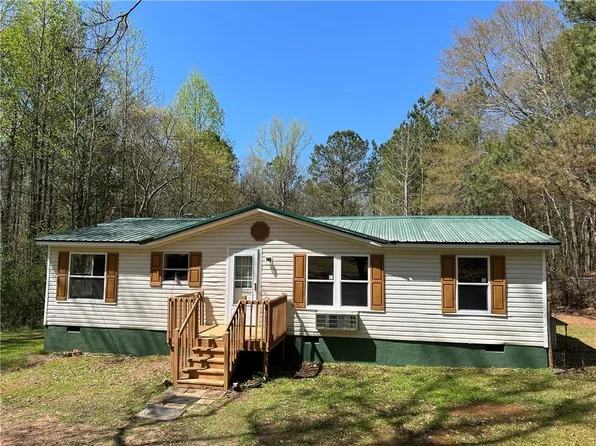 685 Craven Rd, Roopville, GA 30170
