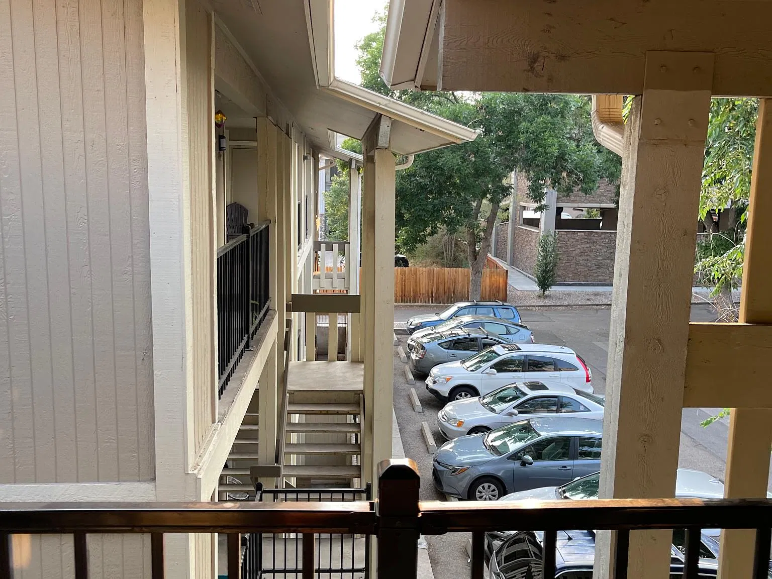 1209 W Plum Street — Photo 3