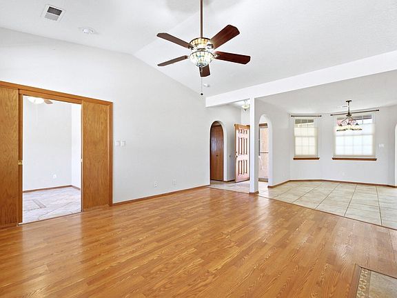 4th image of 2881 Chessman Dr SE