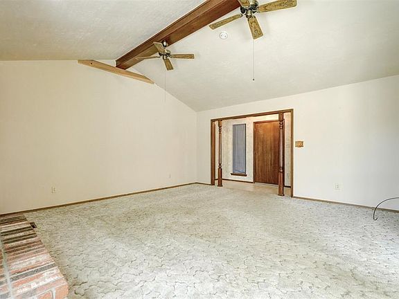 5th image of 1902 Oakmeadows Dr