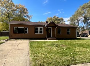 916 Morton Ave, Aurora, IL 60506