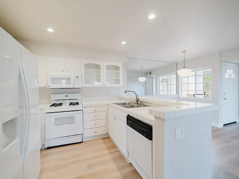 7001 Ballena Way #32 — Photo 6