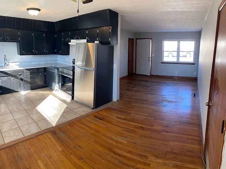 1034 E McCanse St — Photo 3