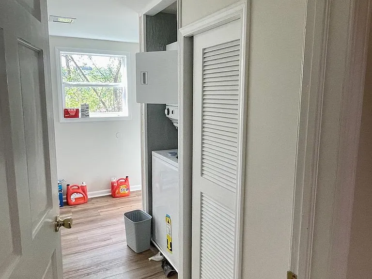 307 Walnut St #UPPER — Photo 12