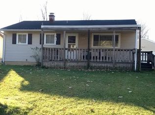 1106 Leslie Ln, Girard, OH 44420