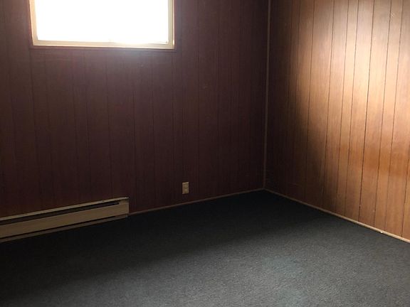 3rd image of 437 Crawford Ave APT 2
