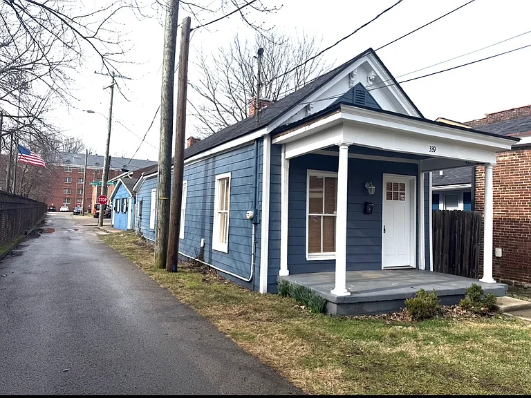 339 N Limestone — Photo 1