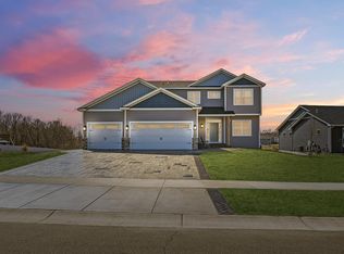 939 Whiskey Rd NW, Isanti, MN 55040