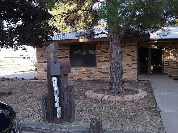 2nd image of 9028 Holiday Dr