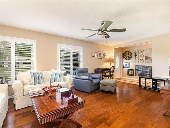 4th image of 1436 Carmelle Dr