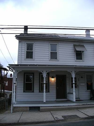 1st image of 207 N Wayne St