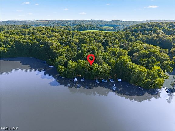 5th image of 511 W Shore Dr