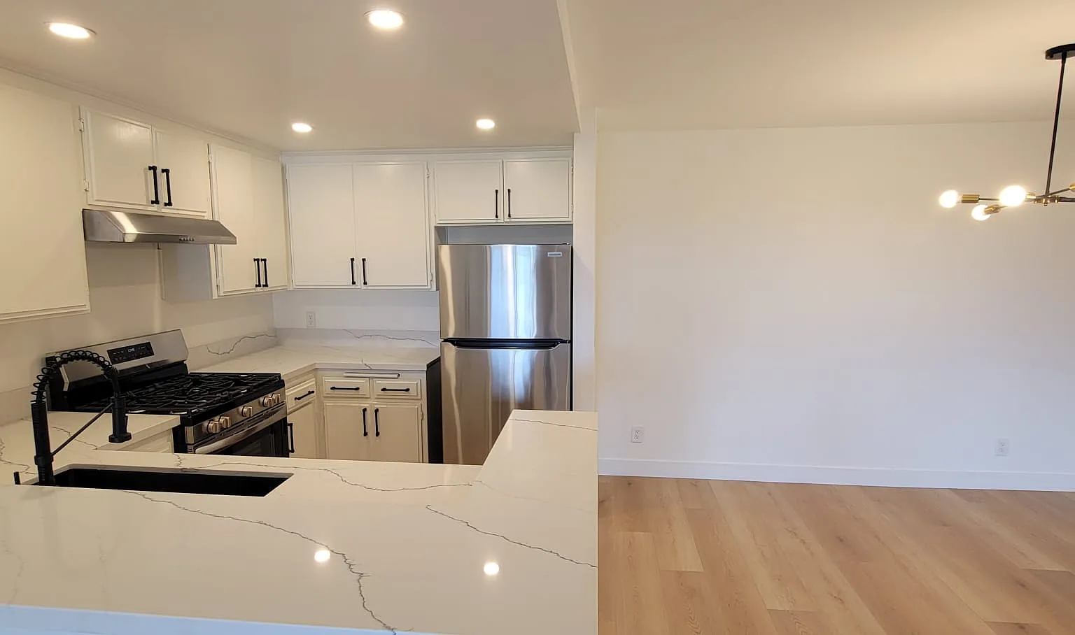 6228 Fulton Ave — Photo 1