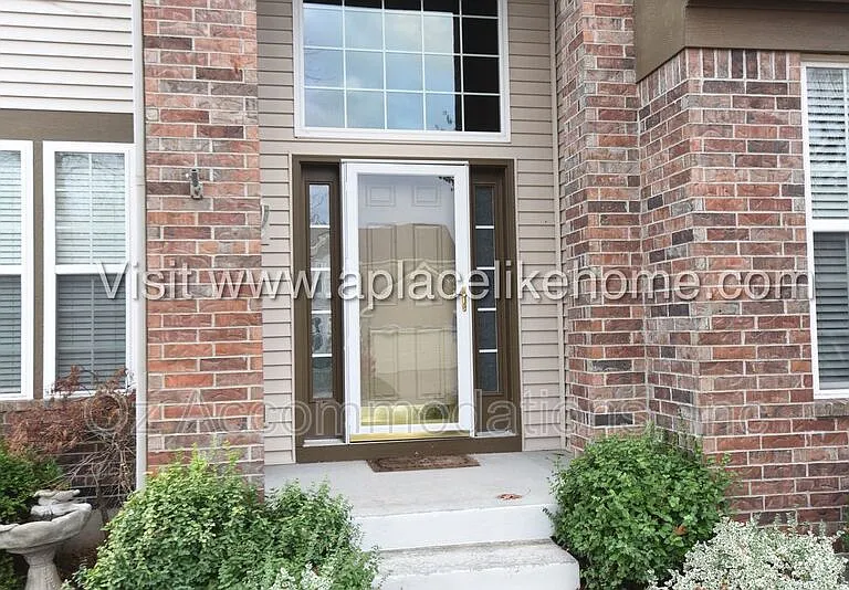 22413 W 113th Ter — Photo 4