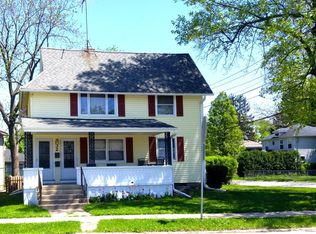 32 S Prairie St FL 2ND, Batavia, IL 60510