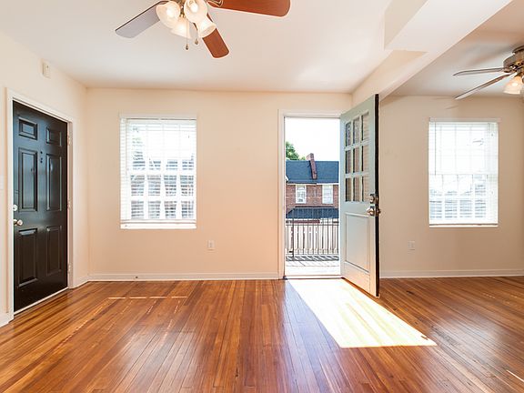 5th image of 10 S Meadow St
