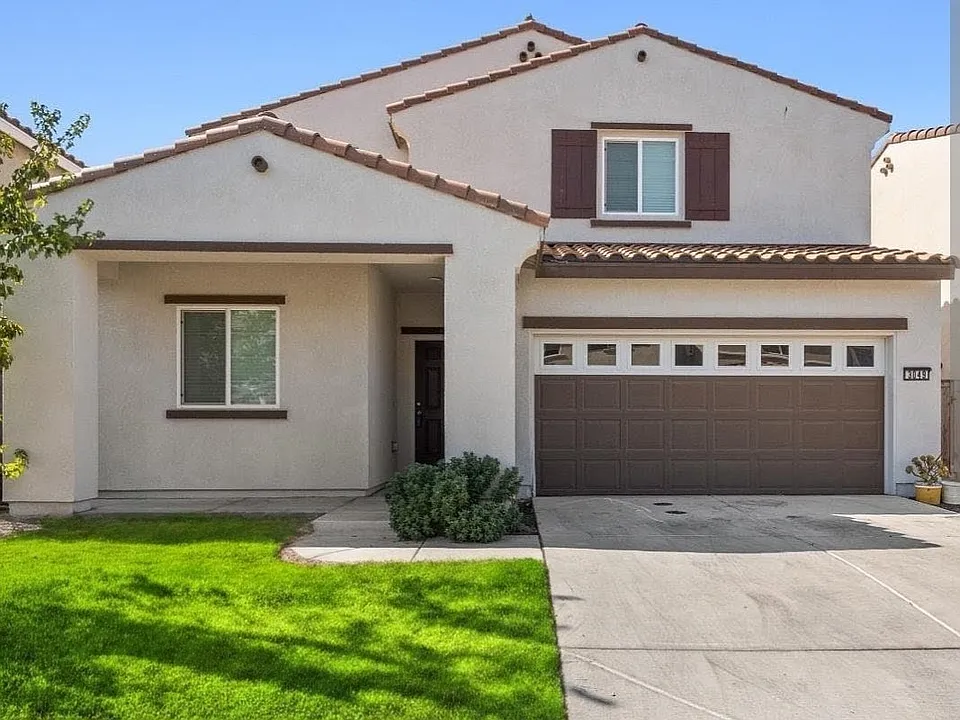 3049 Sky Watch Way