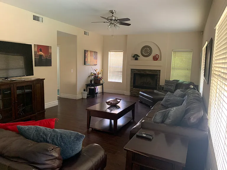 548 W Mendoza Ave — Photo 12