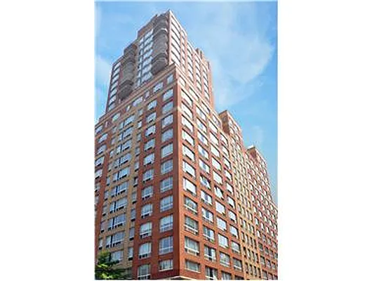 Sold by Douglas Elliman | media 24